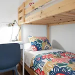 Bed & Breakfast Life Magenta
