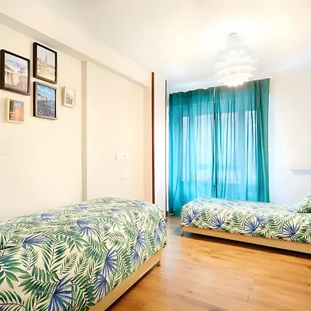 Bed & Breakfast Life Magenta *