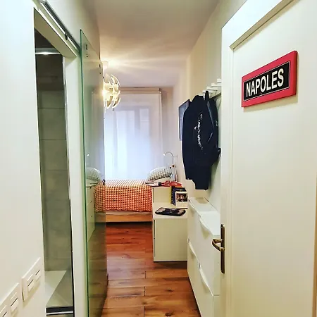 Bed & Breakfast Life Magenta