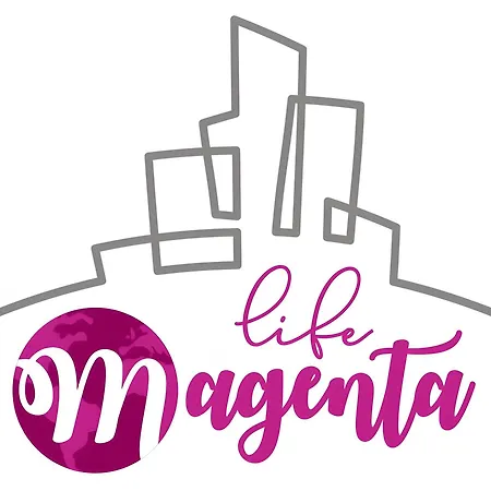 Life Magenta Bed & Breakfast *