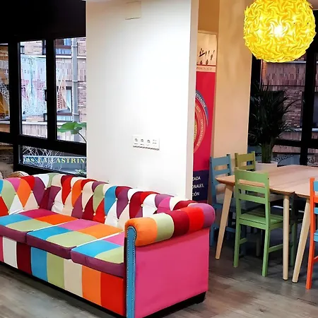 Life Magenta Bed & Breakfast