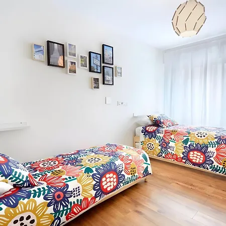 Bed & Breakfast Life Magenta Gijon