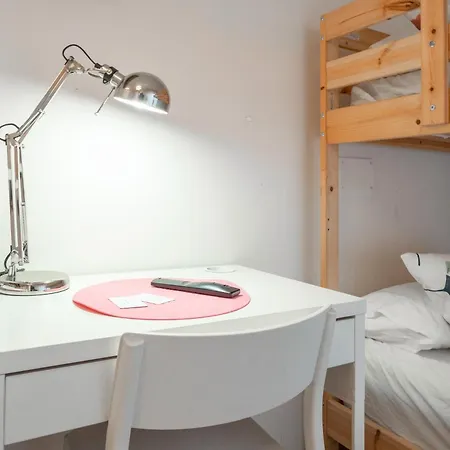 Bed and breakfast Life Magenta Gijón
