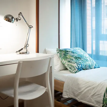 Life Magenta Couette-café 3*