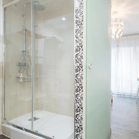 住宿加早餐酒店 Life Magenta 3*