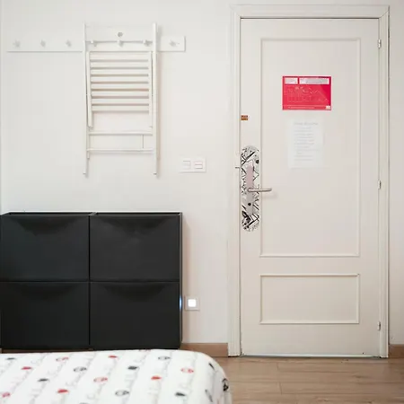 住宿加早餐酒店 Life Magenta 3*