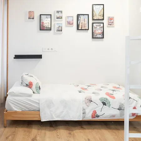 Bed & Breakfast Life Magenta Gijon