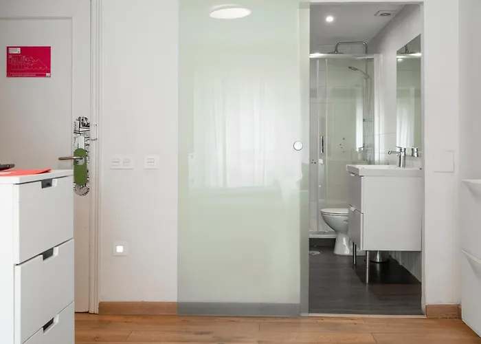 Nocleg ze śniadaniem Life Magenta Gijón