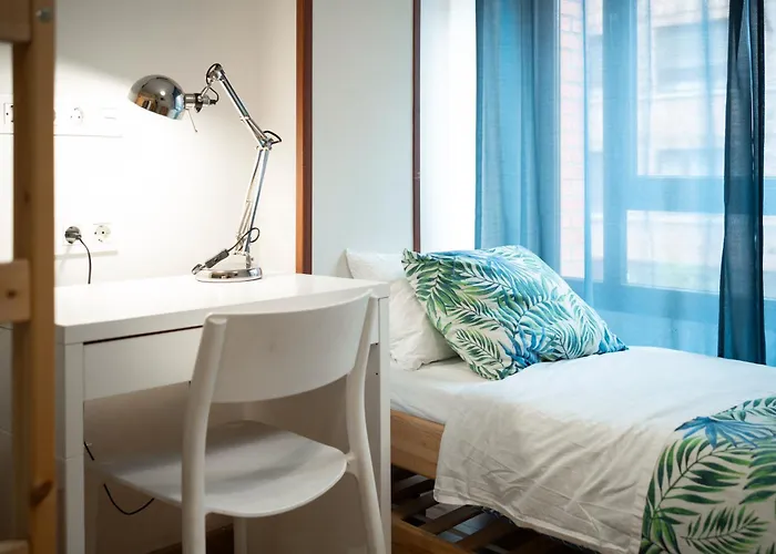 Life Magenta Nocleg ze śniadaniem 3*