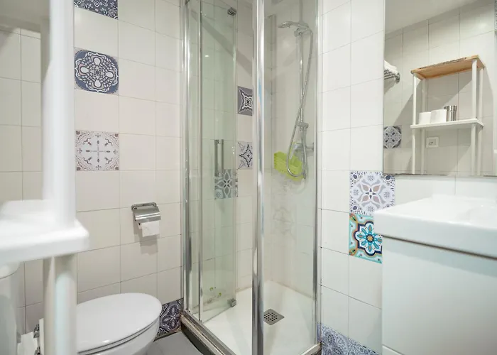 Life Magenta Nocleg ze śniadaniem Gijón