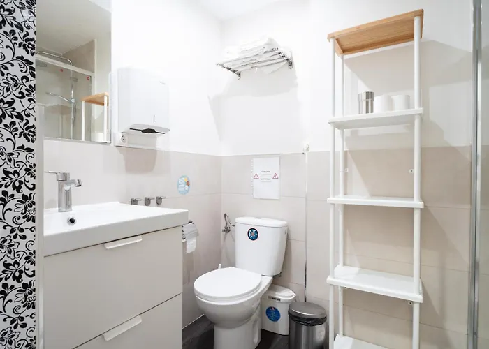 Nocleg ze śniadaniem Life Magenta 3*