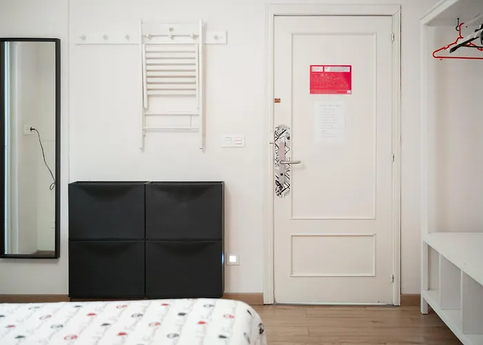 Nocleg ze śniadaniem Life Magenta 3*